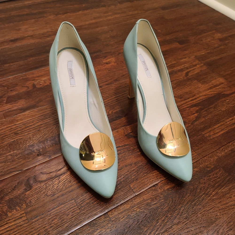 Geox Mint Green Pumps with gold detail Size 40